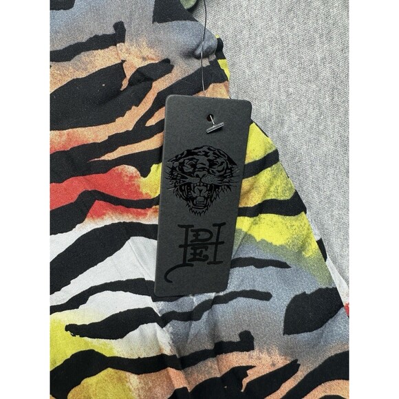 Ed Hardy Shirt Mens Medium Camp SS Tiger Stripe Print Button‎ Up Y2K NWT NEW - Picture 3 of 7